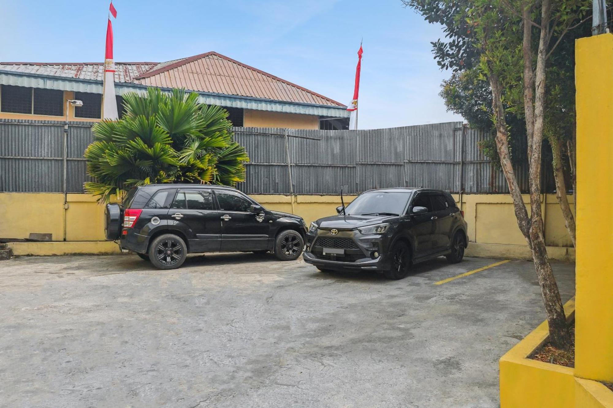 Spot On 92890 Losmen Bahalap Syariah Marabahannearsiring Marabahan Ulek Barito Banjarmasin  Ngoại thất bức ảnh