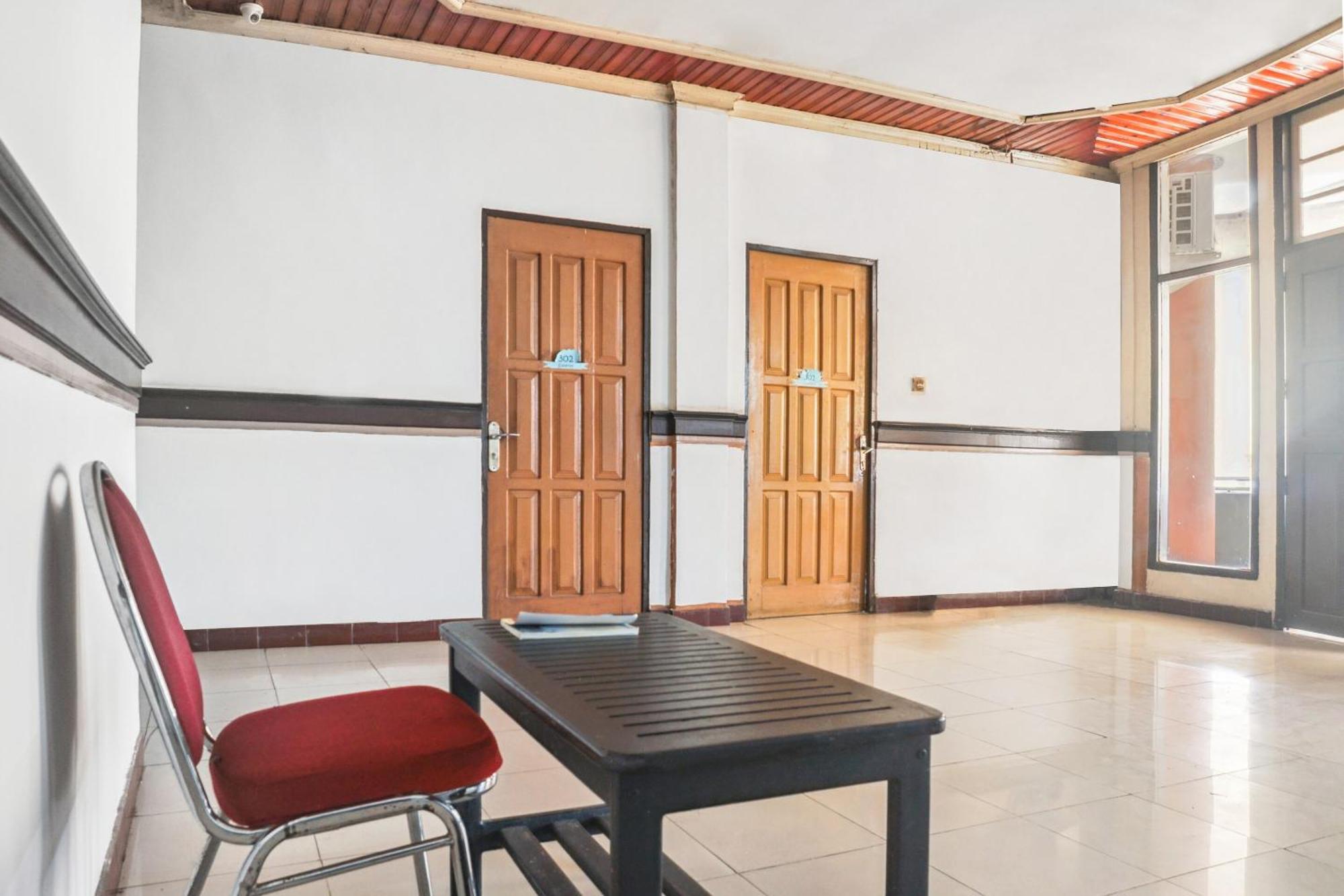Spot On 92890 Losmen Bahalap Syariah Marabahannearsiring Marabahan Ulek Barito Banjarmasin  Ngoại thất bức ảnh